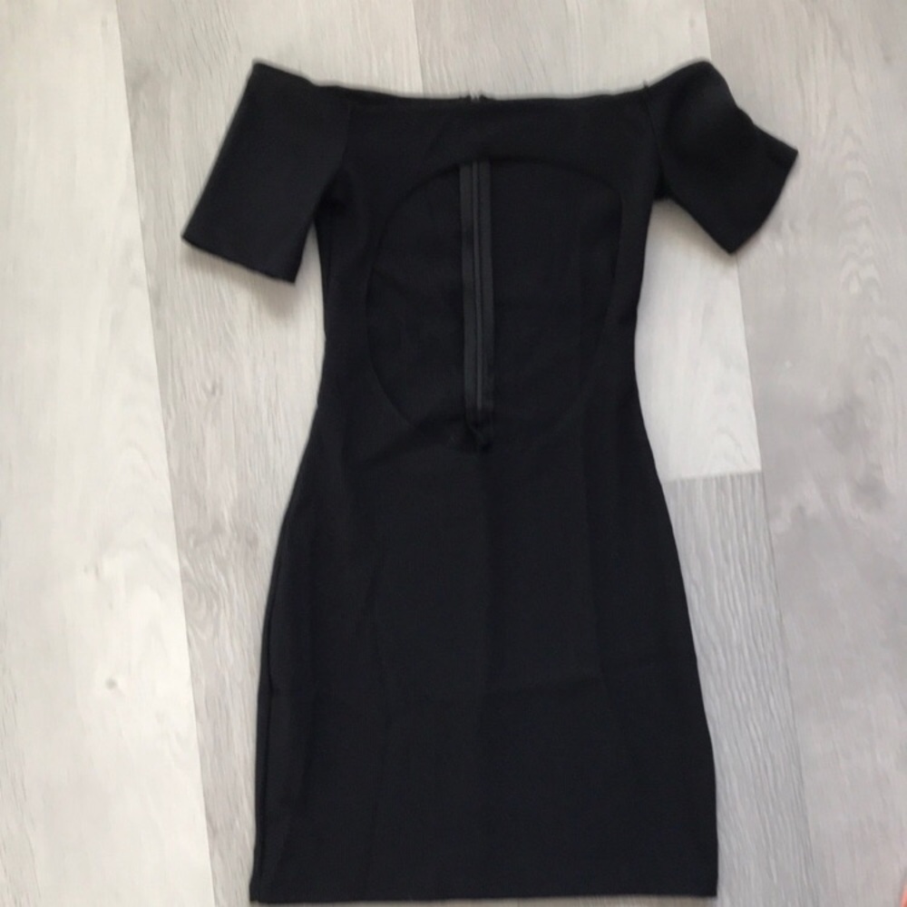 EDIKTED BLACK DRESS FRONT EXPOSED KEYHOLE ZIP BACK MINI WOMENS XS
